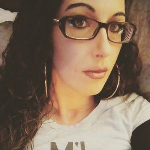 Meet your Posher, Charissa